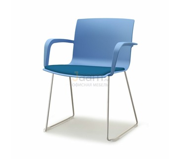 Офисный стул Логан В/К ткань кат. 1/ база хром